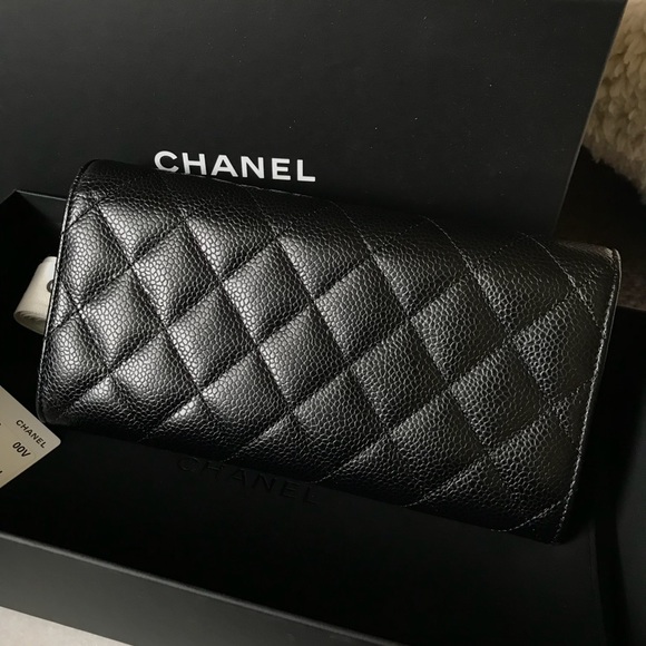 Chanel Black Caviar Continental Wallet - Picture 3 of 8